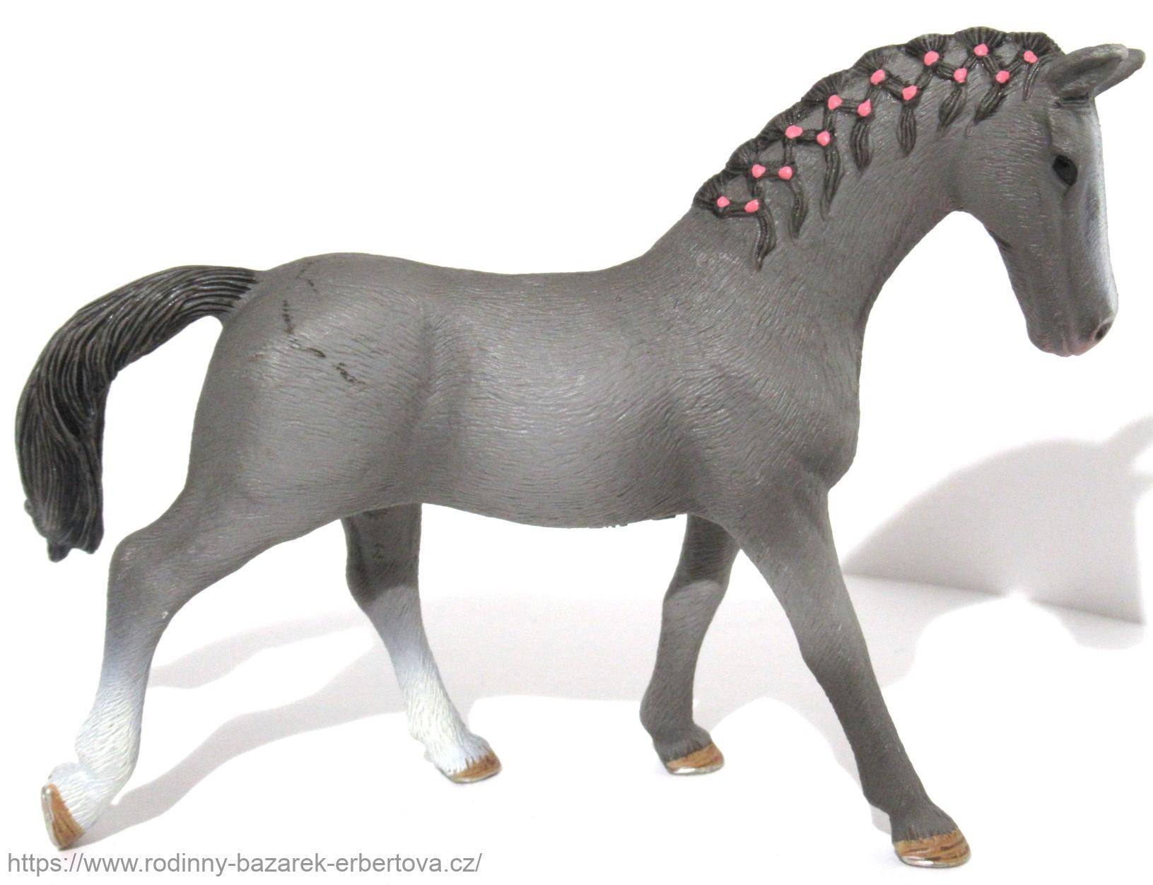SCHLEICH figurka zvíře Kůň klisna 10/13 cm