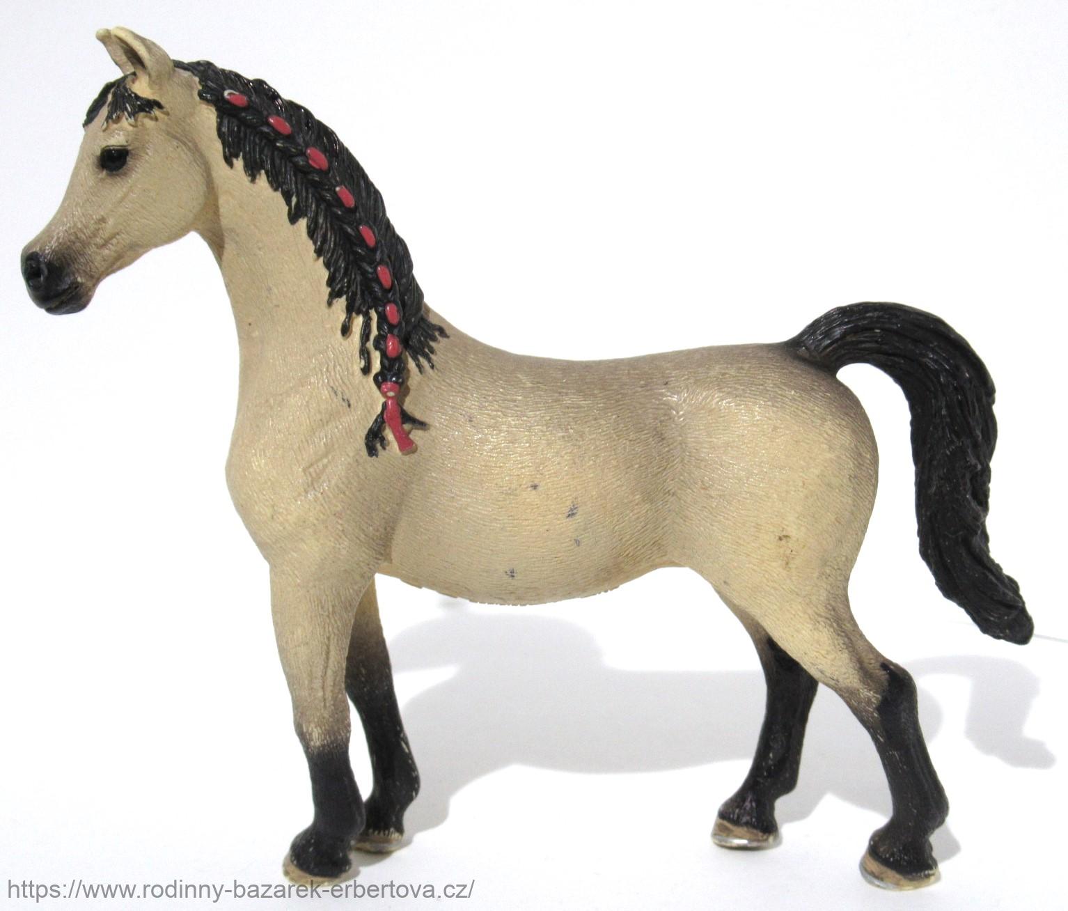 SCHLEICH figurka zvíře Kůň klisna 10/11,5 cm