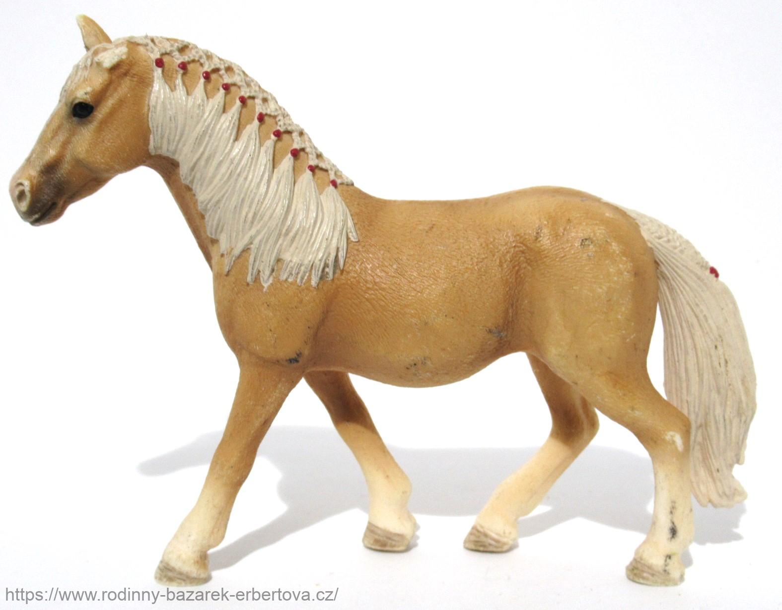 SCHLEICH figurka zvíře Kůň klisna 9/13 cm