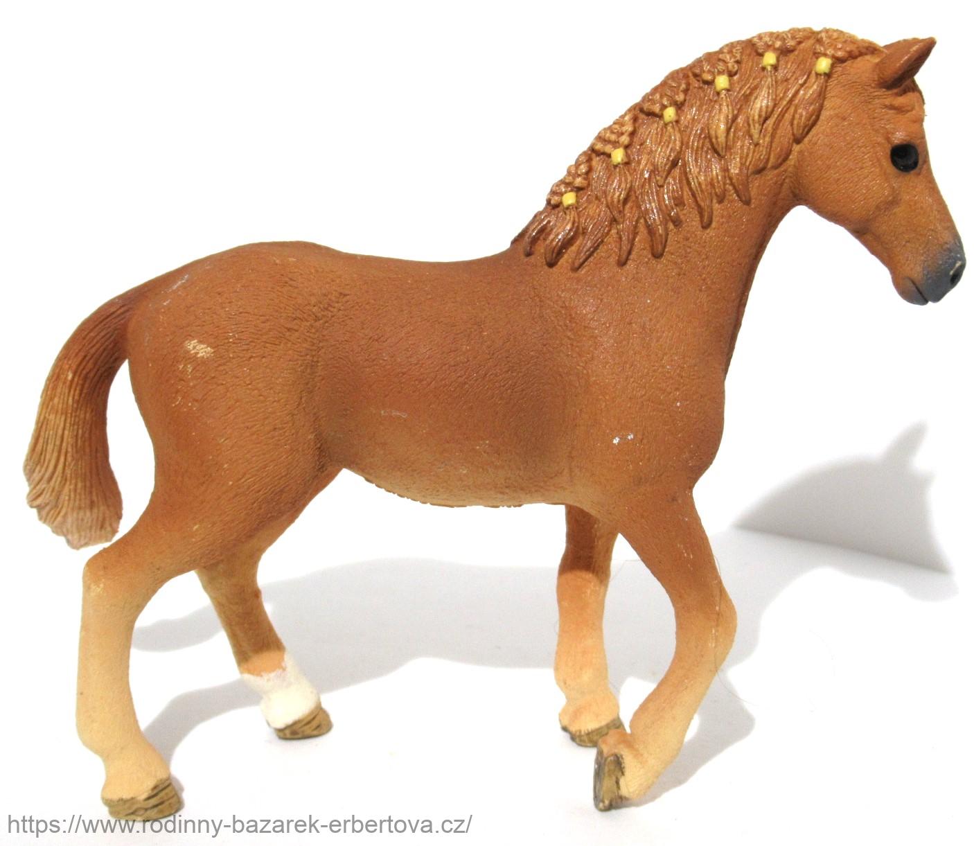 SCHLEICH figurka zvíře Kůň klisna 11/12 cm
