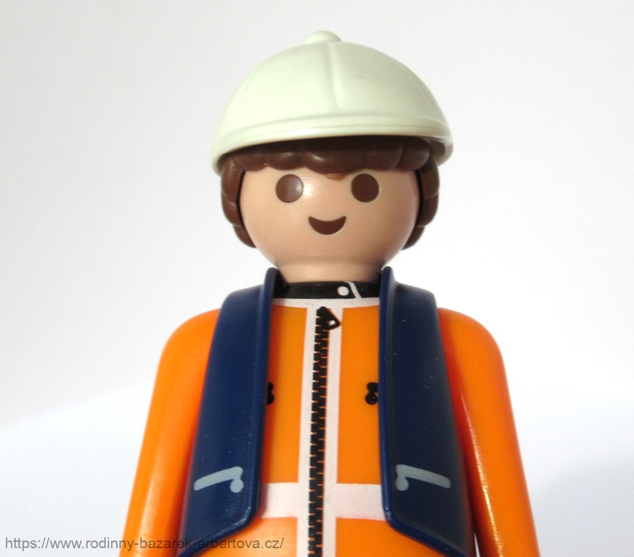 PLAYMOBIL figurka pán Dělník z Letiště + čepička č.1