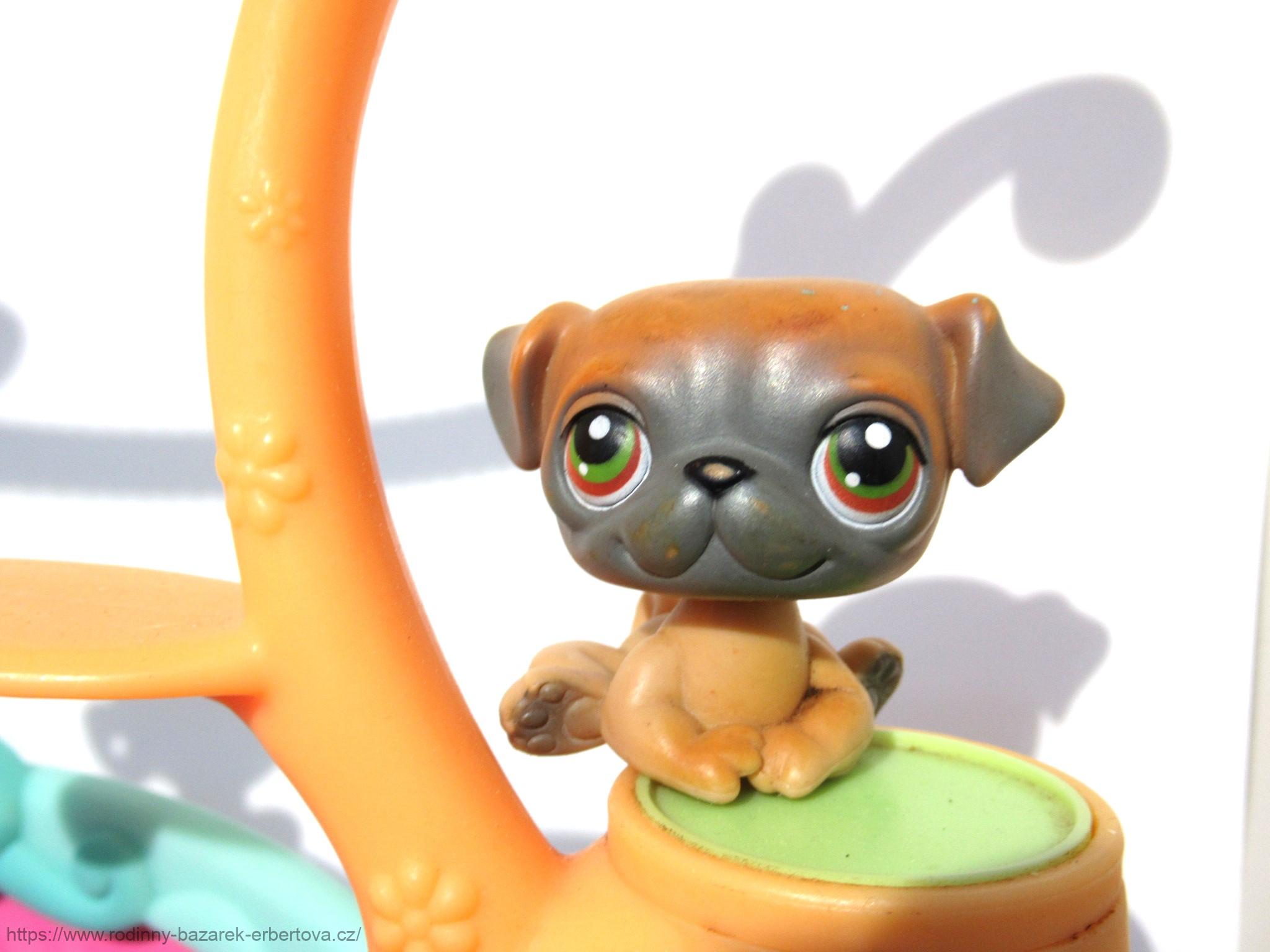 LITTLEST PET SHOP sestava cirkus podium - šapito +  pes Kolie LPS 237 ( 3 magnety)  + Mopslík