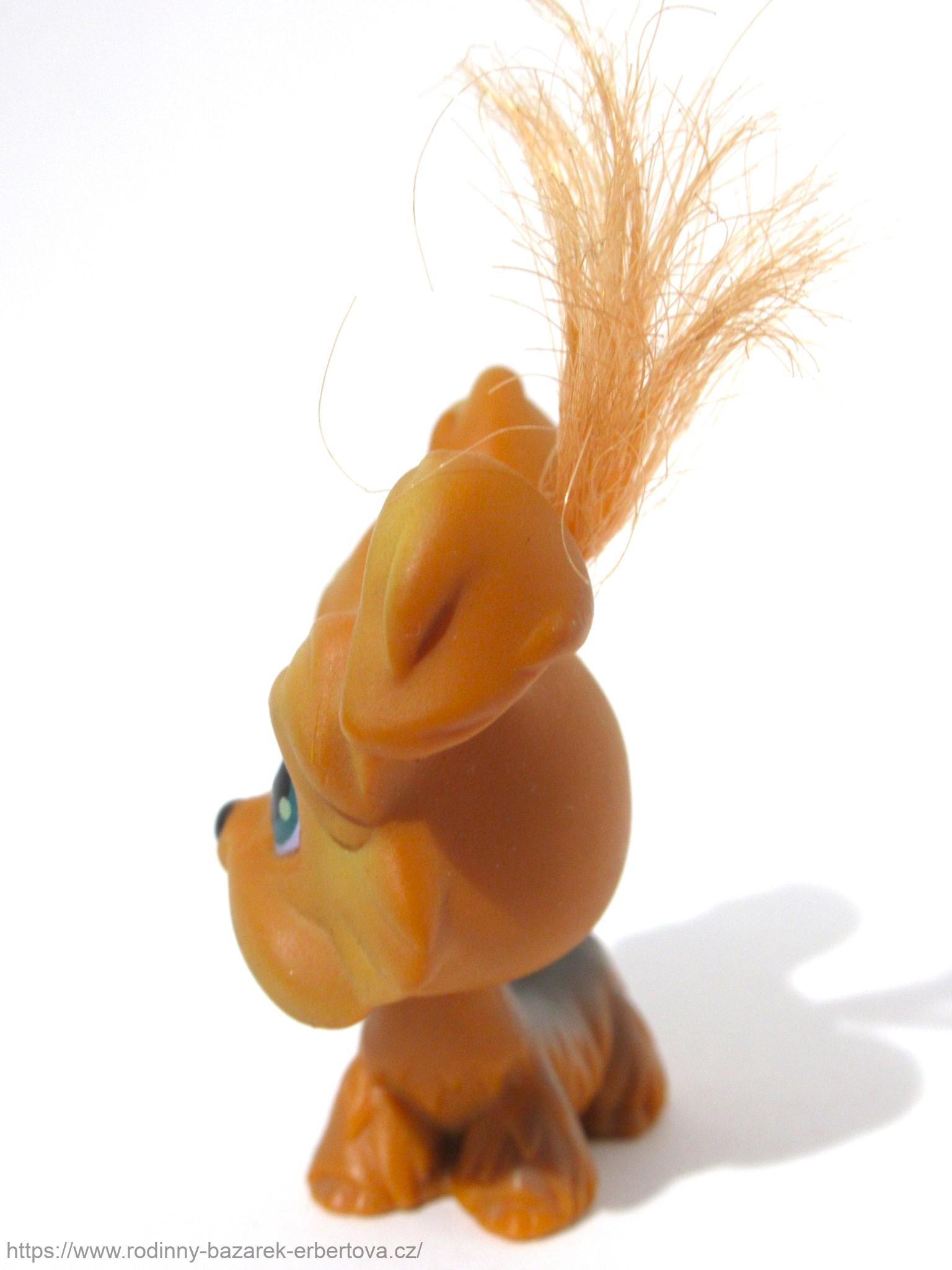 LITTLEST PET SHOP pes Shi Tzu s vlásky LPS 6 + červený magnet