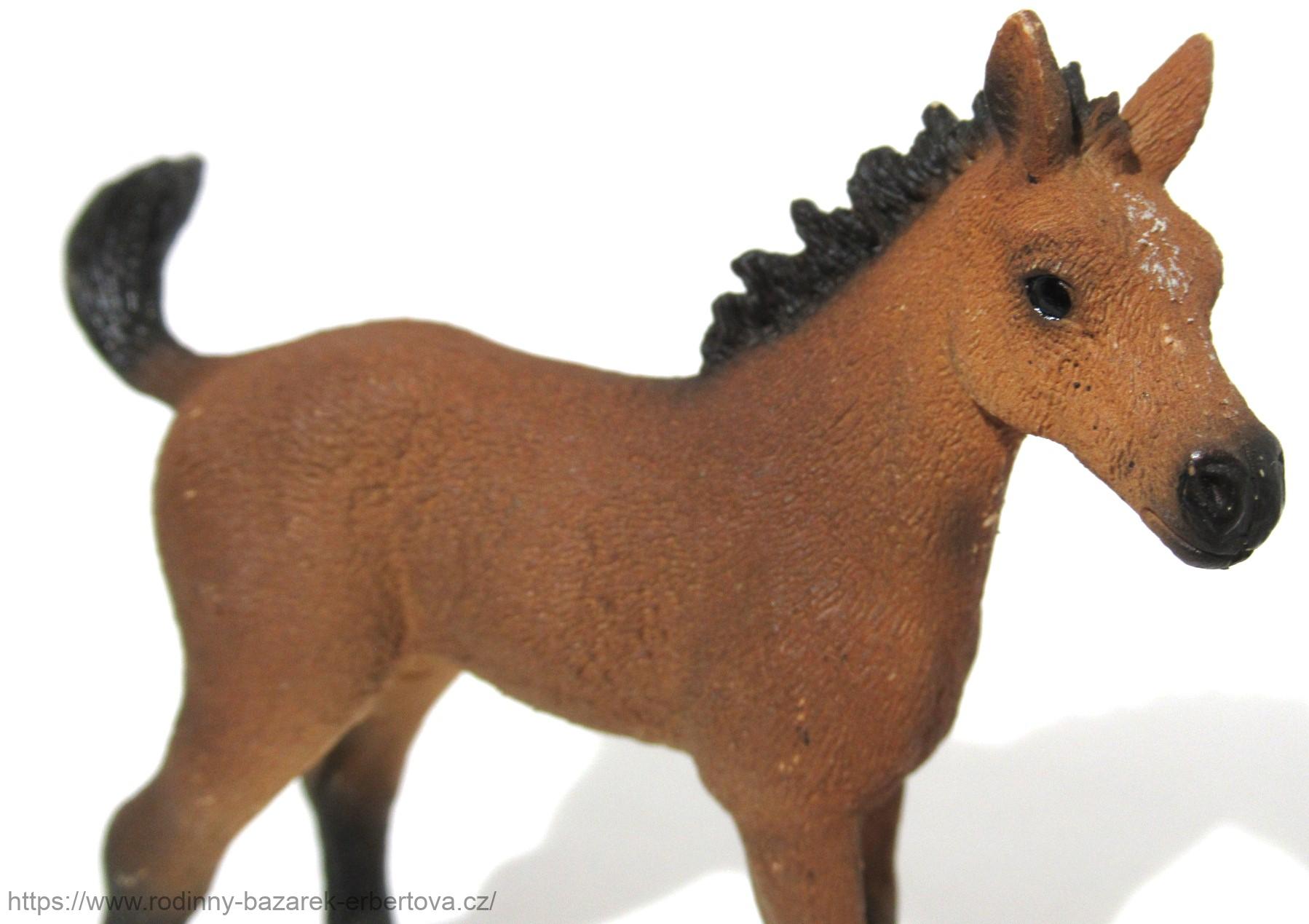 SCHLEICH figurka zvíře Kůň hříbě 8/7,5 cm