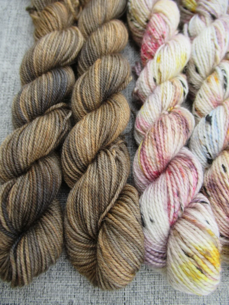 Set 120g / 6x mini přadénko Luxusní Anglická ponožková příze mix Merino Yak Donegal Neon nopky Stellia č.2a