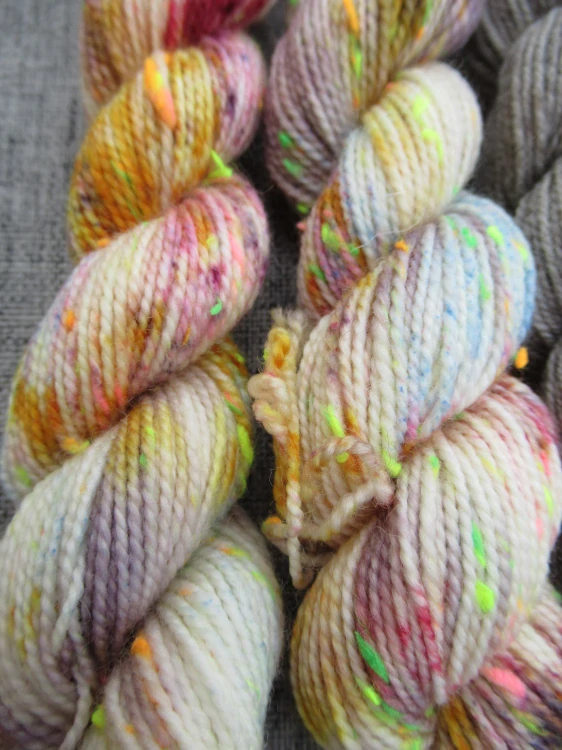 Set 120g / 6x mini přadénko Luxusní Anglická ponožková příze mix Merino Yak Neon nopky Stellia č.3