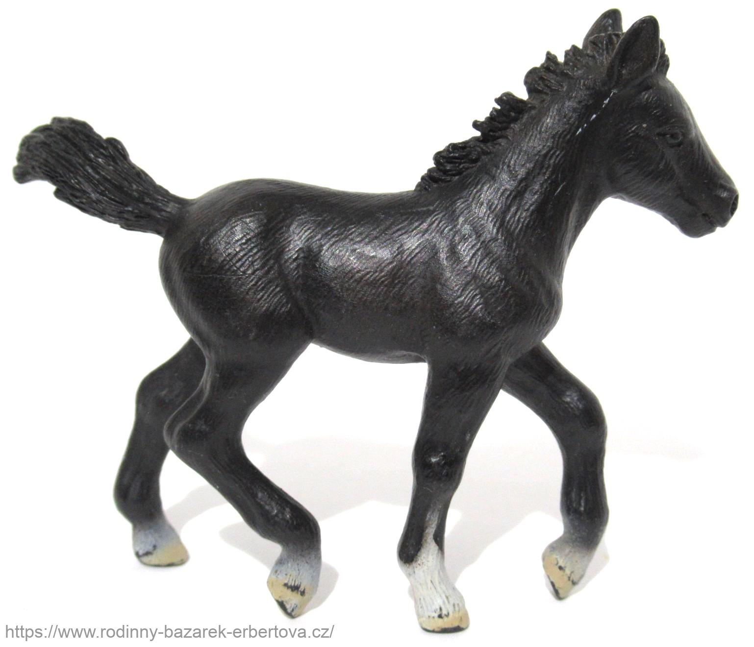 SCHLEICH figurka zvíře Kůň hříbě 8/7,5 cm