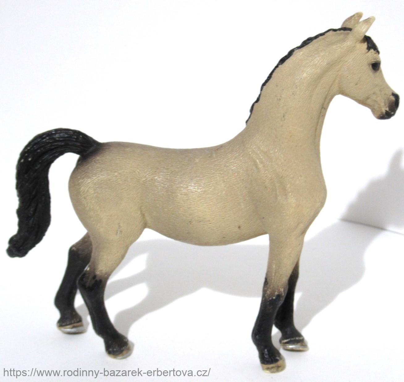SCHLEICH figurka zvíře Kůň klisna 10/11,5 cm