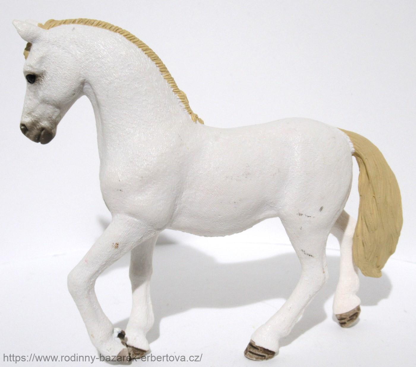 SCHLEICH figurka zvíře Kůň klisna 10/12 cm