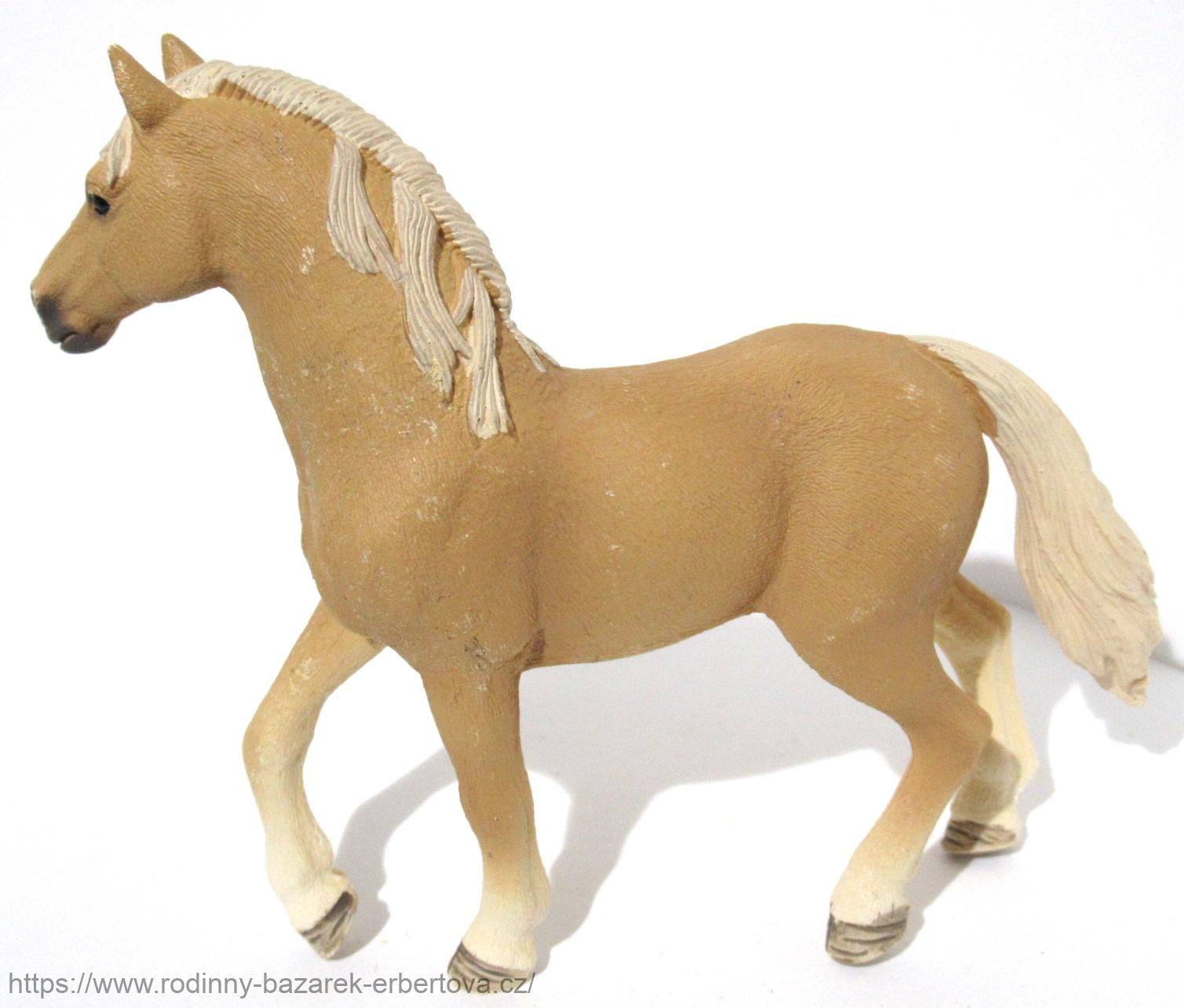 SCHLEICH figurka zvíře Kůň klisna 11/12 cm