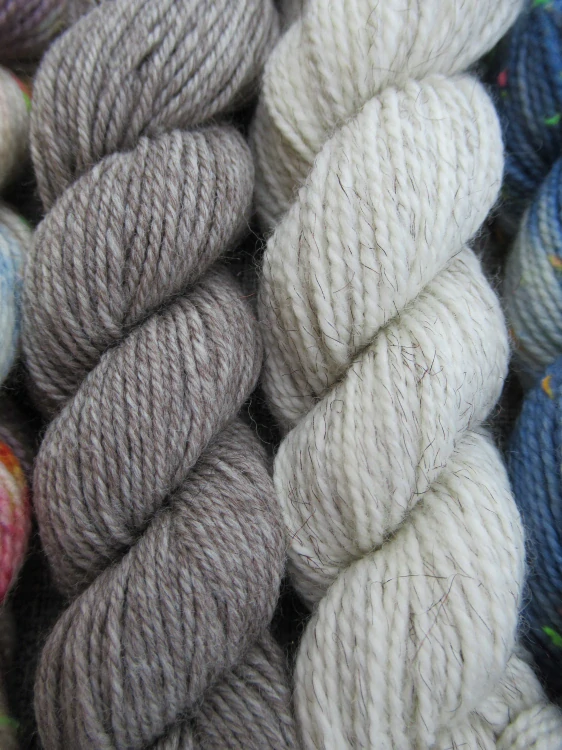 Set 120g / 6x mini přadénko Luxusní Anglická ponožková příze mix Merino Yak Neon nopky Stellia č.3