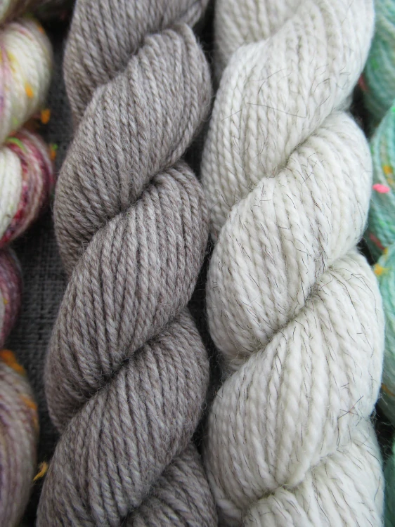 Set 120g / 6x mini přadénko Luxusní Anglická ponožková příze mix Merino Yak Neon nopky Stellia č.4