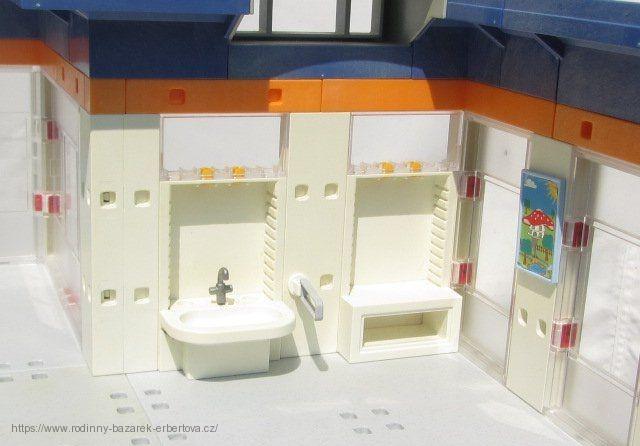 PLAYMOBIL ze setu 4404 budova XXL Nemocnice s Výtahem + Figurky