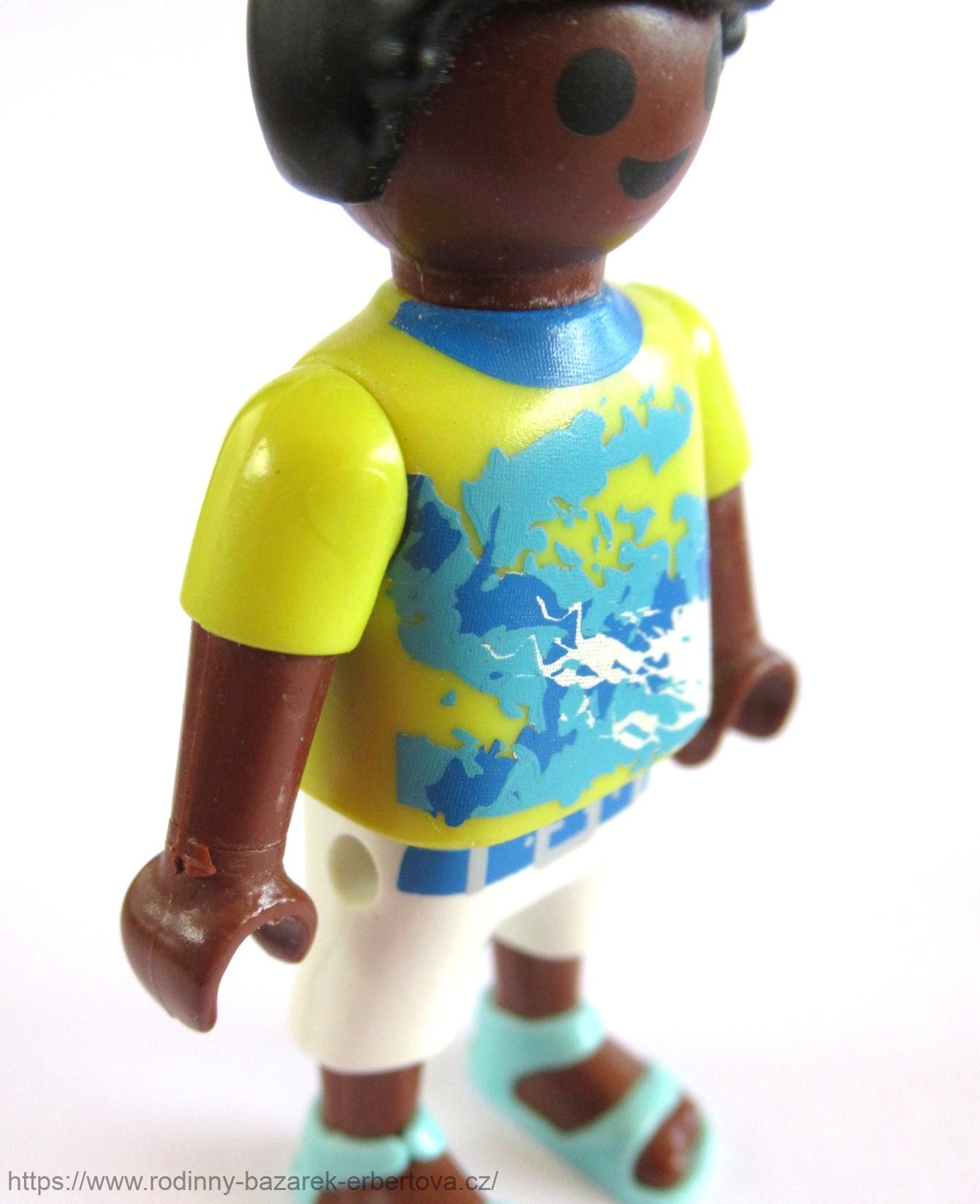 PLAYMOBIL figurka dítě Kluk sandálky kraťasy