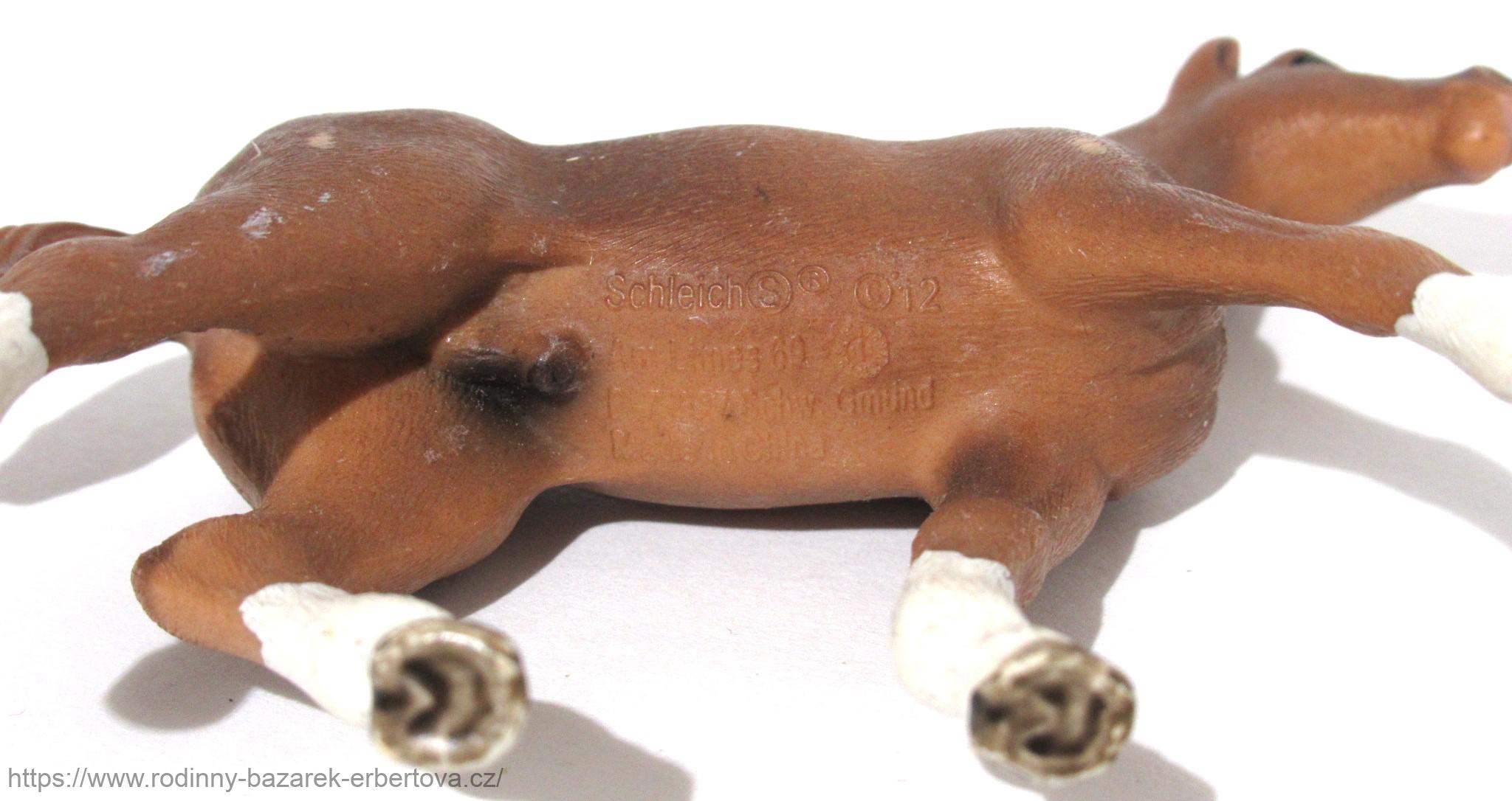 SCHLEICH figurka zvíře Kůň hříbě 8/9,5 cm