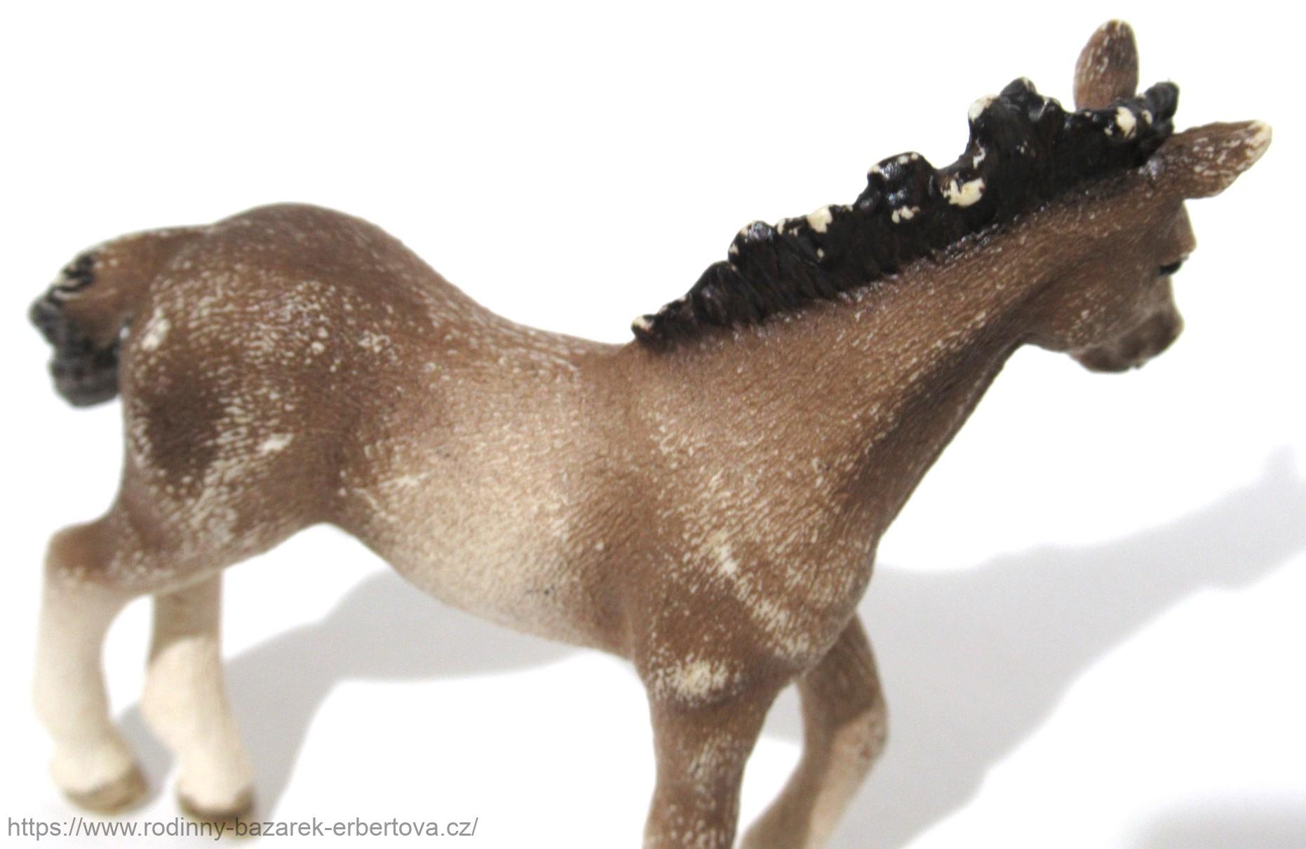 SCHLEICH figurka zvíře Kůň hříbě 8/7,5 cm