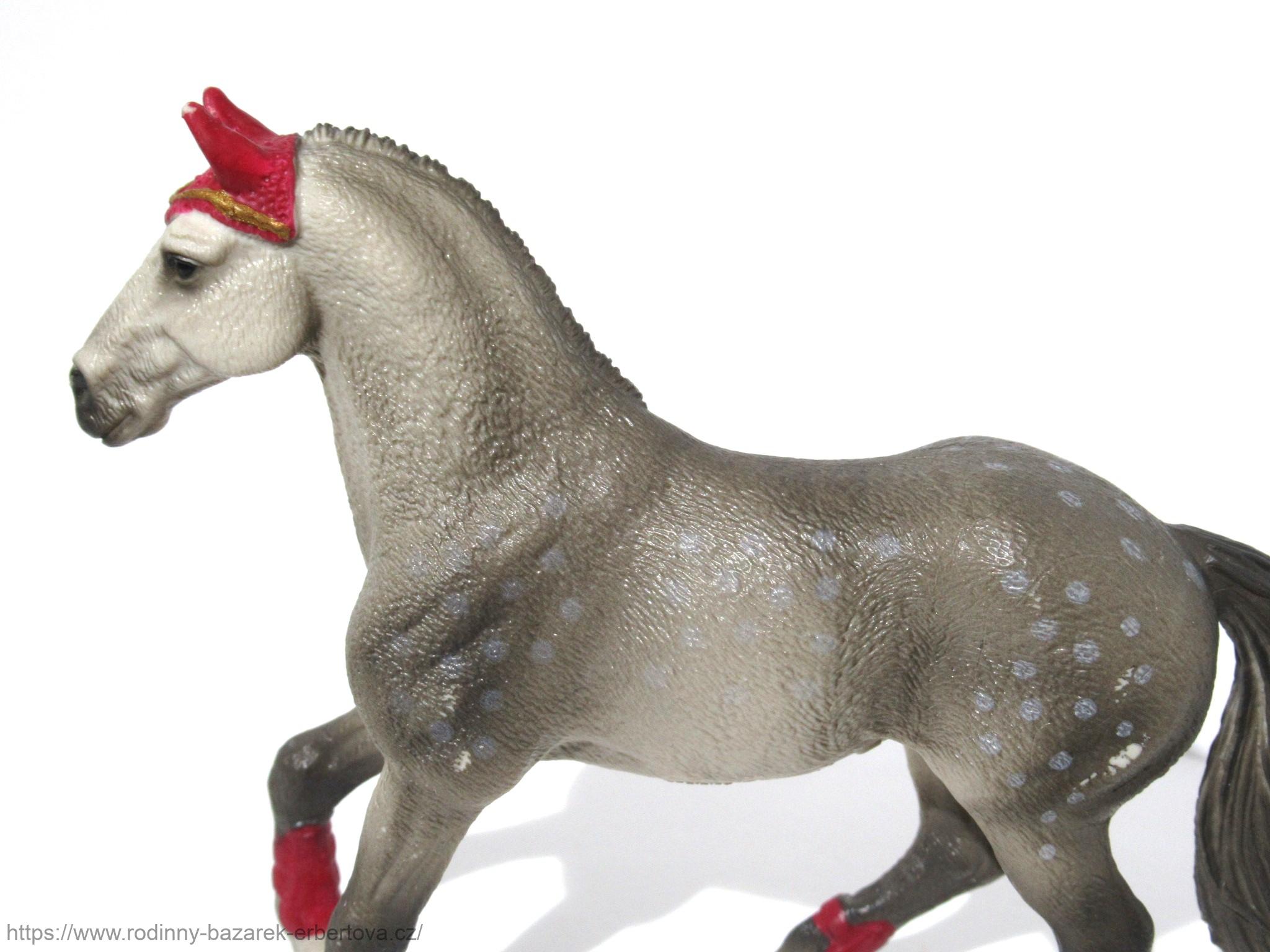 SCHLEICH figurka zvíře Kůň klisna 10/13 cm