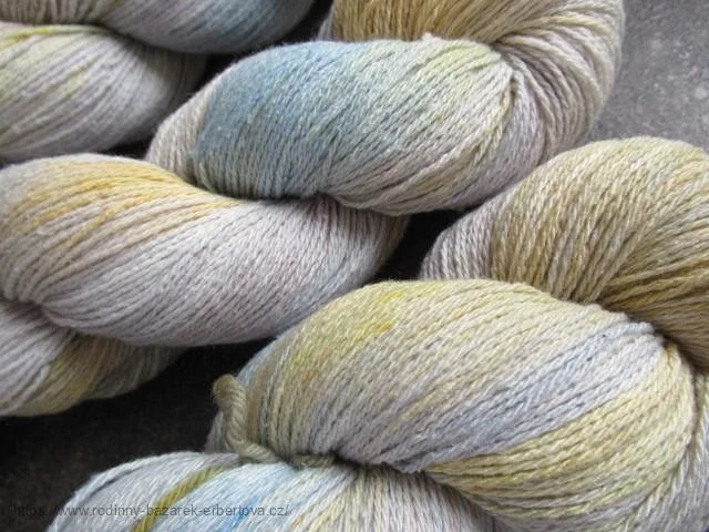 Set 300g / 1200m  50% buretové hedvábí / 40% vlna / 10% viskóza  šedá modrá žlutá aj.