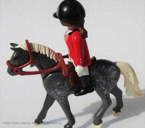 PLAYMOBIL ze setu 5110 BOX Stáj Kůń Žokejka