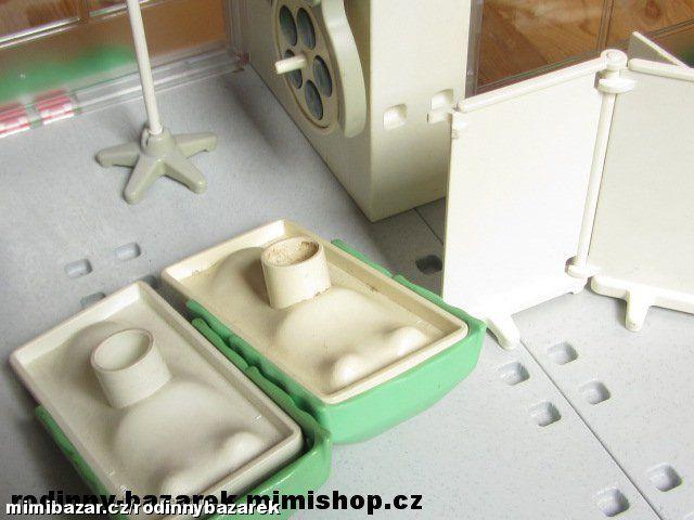 PLAYMOBIL ze setu 4404 budova XXL Nemocnice s Výtahem + Figurky
