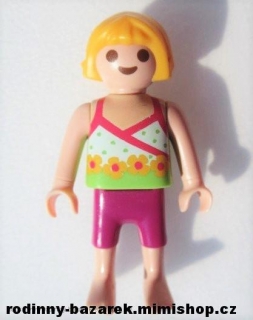 PLAYMOBIL figurka dítě bosá holčička Holka blondýnka tílko kraťasy