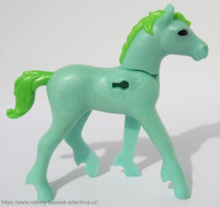 PLAYMOBIL zvířátko kůň Pegas hříbě větší