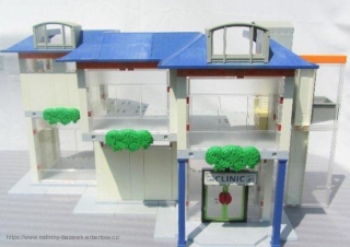 PLAYMOBIL ze setu 4404 budova XXL Nemocnice s Výtahem + Figurky