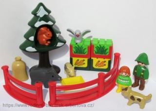 PLAYMOBIL 123 Obora Myslivec Holčička Holub Prasátko Veverka