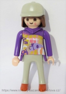 PLAYMOBIL figurka Paní mikina s kapucí + Kšiltovka