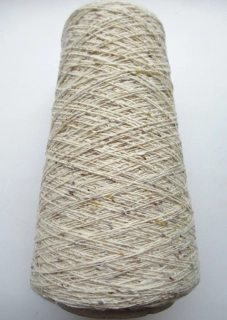 100g / 710m Italská Příze 85% Vlna 15% Hedvábí  Champagne magique